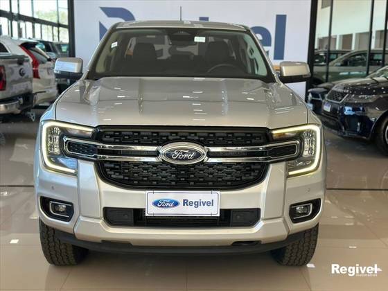 FORD RANGER 3.0 V6 TURBO DIESEL CD XLT 4X4 AUTOMÁTICO FORD RANGER 3.0 V6 TURBO DIESEL CD XLT 4X4 AUTOMÁTICO